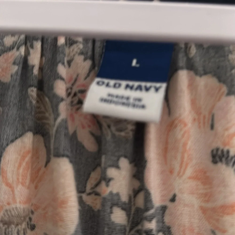 Old Navy ruffled cap sleeve dress - Picture 2 of 3